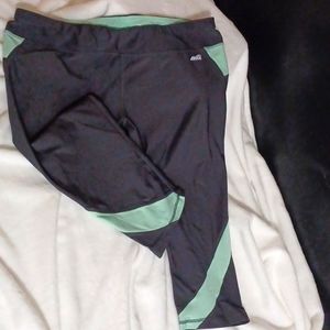 🌺Avia capri athletic pants size XXL